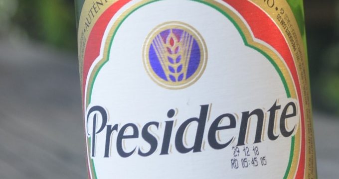 Cerveza presidente regular